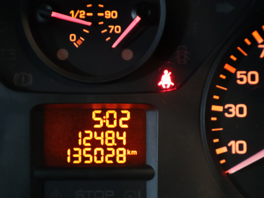 53247590-21.jpg